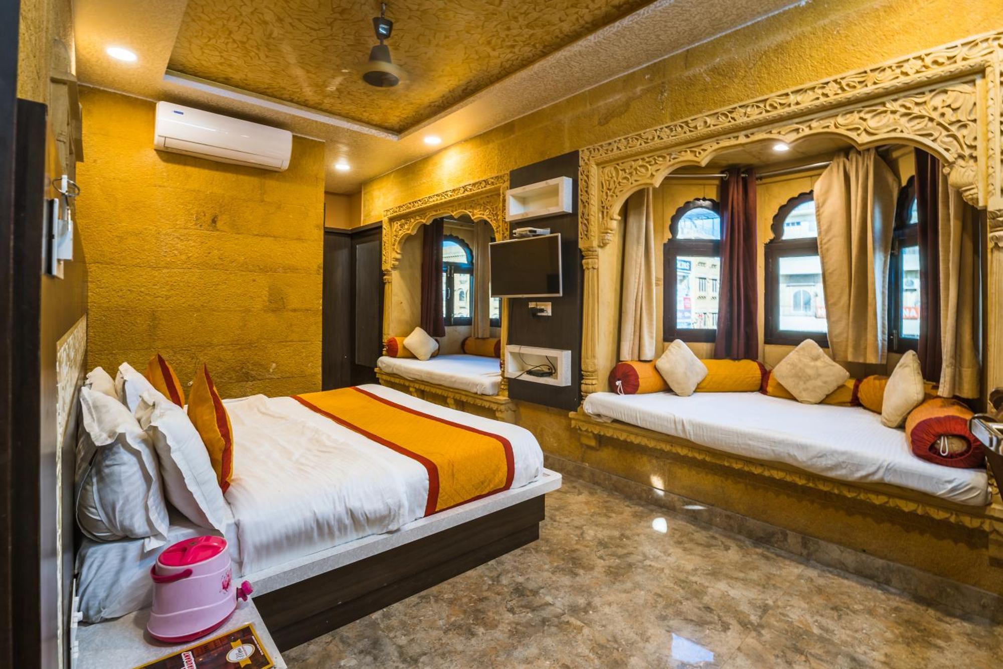 Hotel Prince-Near Jaisalmer Fort Екстер'єр фото