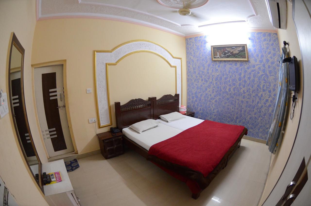 Hotel Prince-Near Jaisalmer Fort Екстер'єр фото